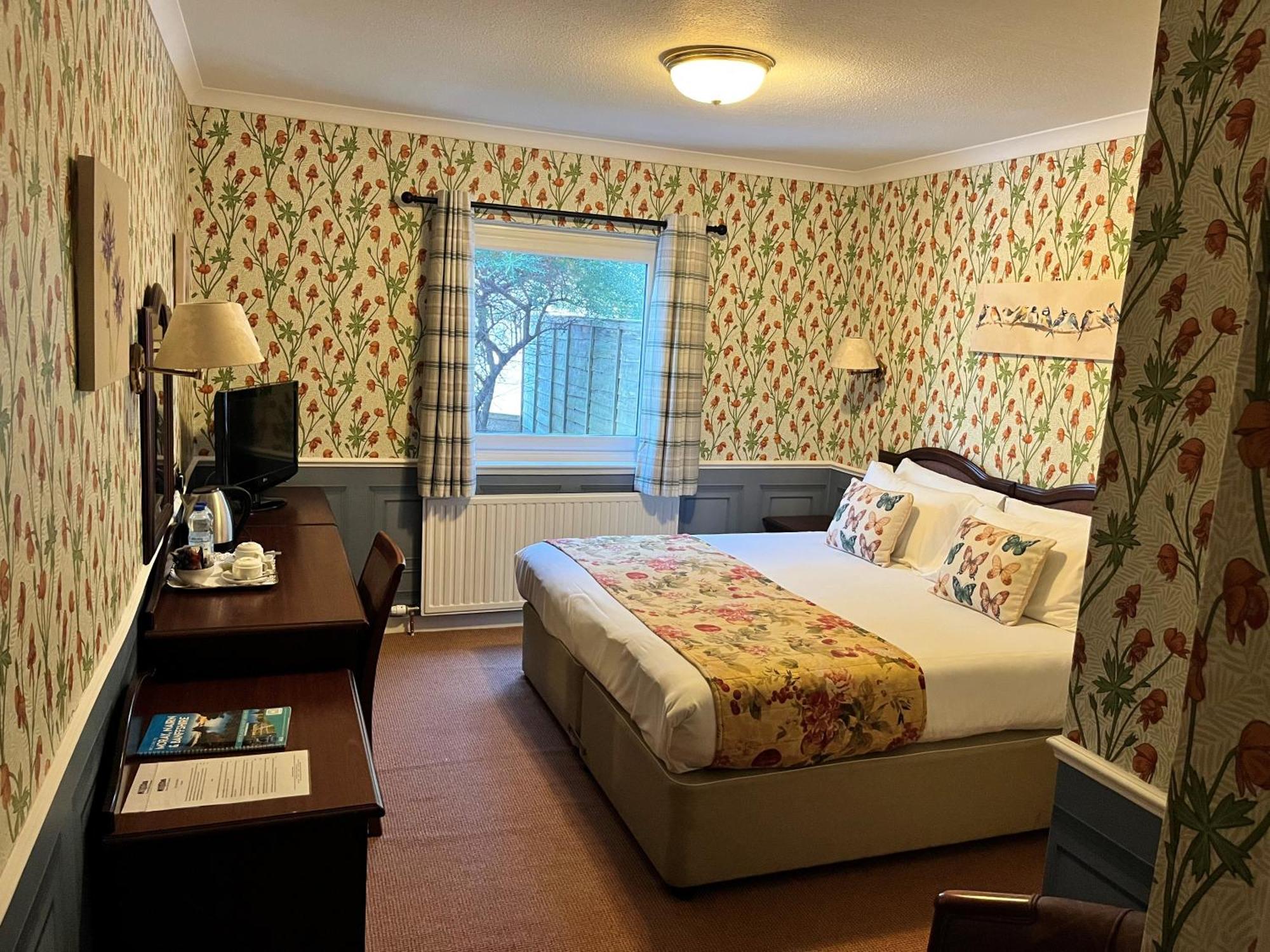 Ramnee Hotel Форрес Екстер'єр фото